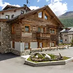 Ice Mountain Planet House * Livigno